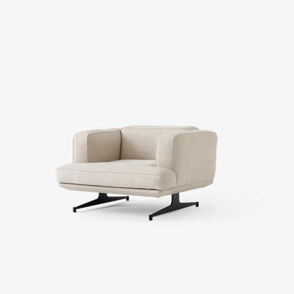 Pur_Norsk Inland AV21 fra &Tradition i Clay 0011 med Warm Black-understell.