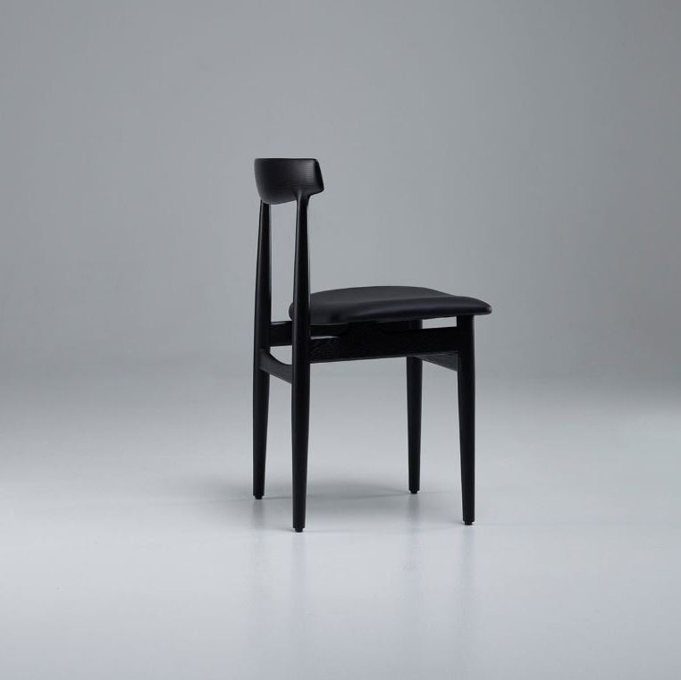 Hertug - Spisestol - Valnøtt - Skinn